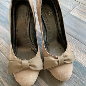 Taupe heels